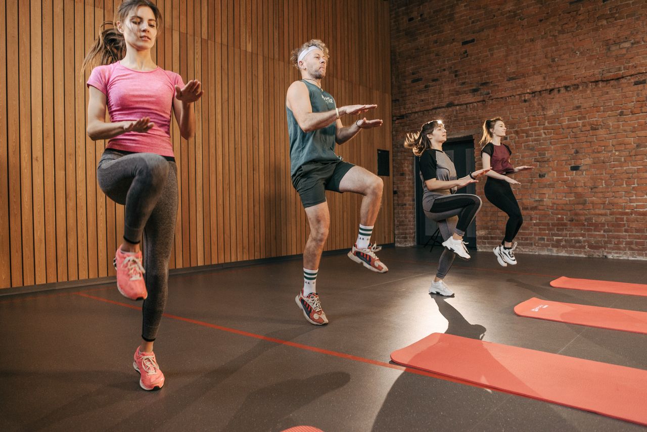 Cardio + (intensive Herz-Kreislauf-Trainingsformen)
